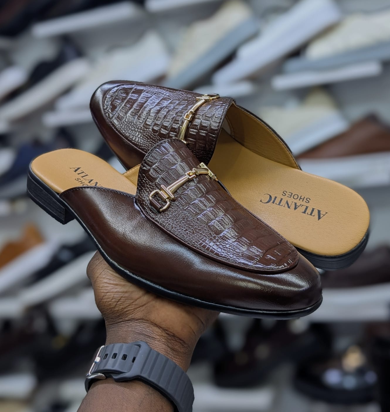 Open Atlatic leather