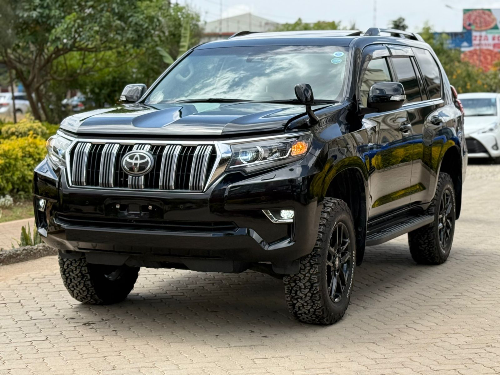 Toyota Land Cruiser Prado Hire in Nairobi